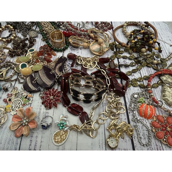 5 + Pound Lb Lot Jewelry Vintage & Modern Wearable Crafting As Is - Picture 6 of 7